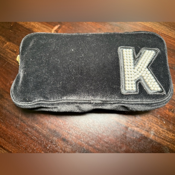 Stoney Clover Lane Black Velvet Cosmetic Case - Picture 1 of 4